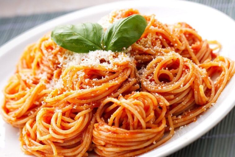 como cocinar unos ricos espaguetis a la napolitana