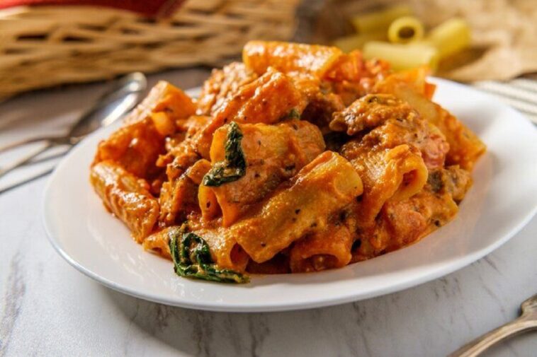 easy weeknight dinner for family kid friendly pasta bake recipe crystal karges nutrition registered dietitian nutritionist in san diego ca