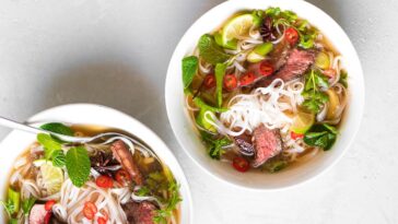 recept voor pho van biefstuk met rijstnoedels sante