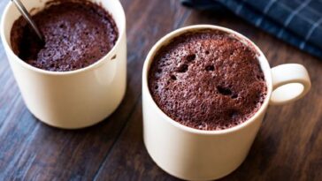 tarta de chocolate en taza