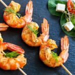 brochetas de gambas