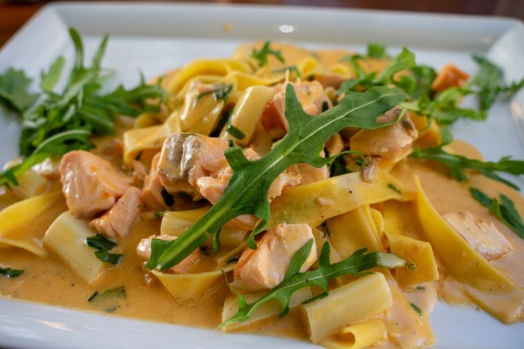 pasta salmon