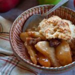 crumble de manzana y caramelo al horno