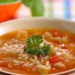 sopa de tomate y arroz