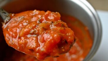 Cómo hacer una salsa de tomate básica: receta