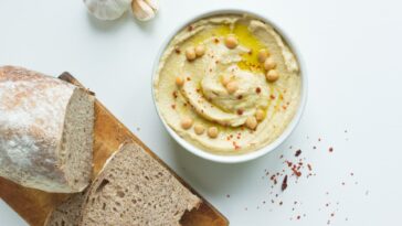 picatostes de humus de berenjena