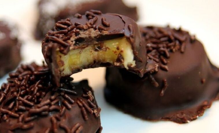 trufas de banana y chocolate derretido