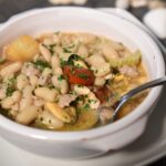 cavatelli con sopa de frijoles