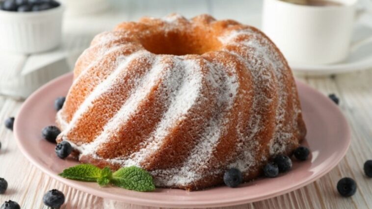 Plumcake con nata: un pastel suave, delicado y acogedor