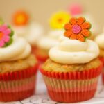 Cupcakes con zanahorias y frutos secos: un dulce rústico y acogedor