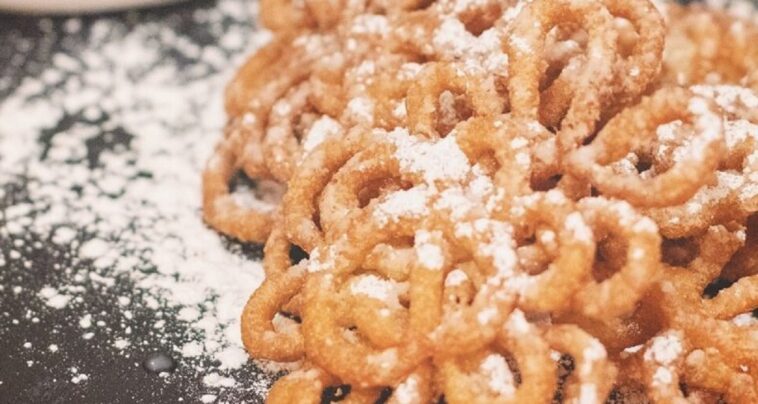 Funnel cake: la receta original de las deliciosas tortitas americanas