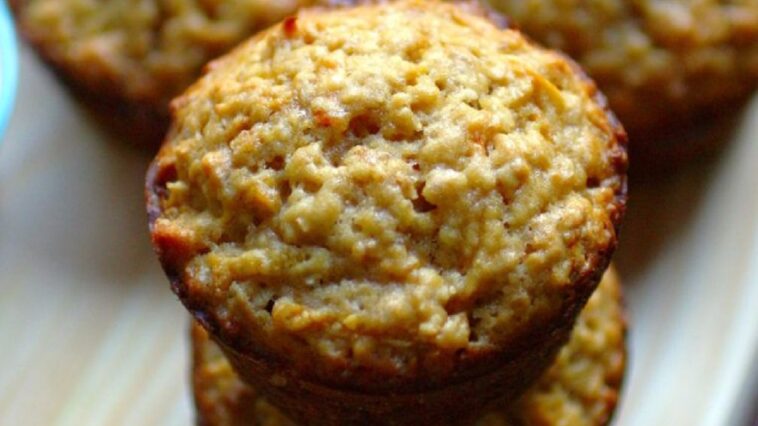 Muffins de zanahoria: receta salada con parmesano y nueces