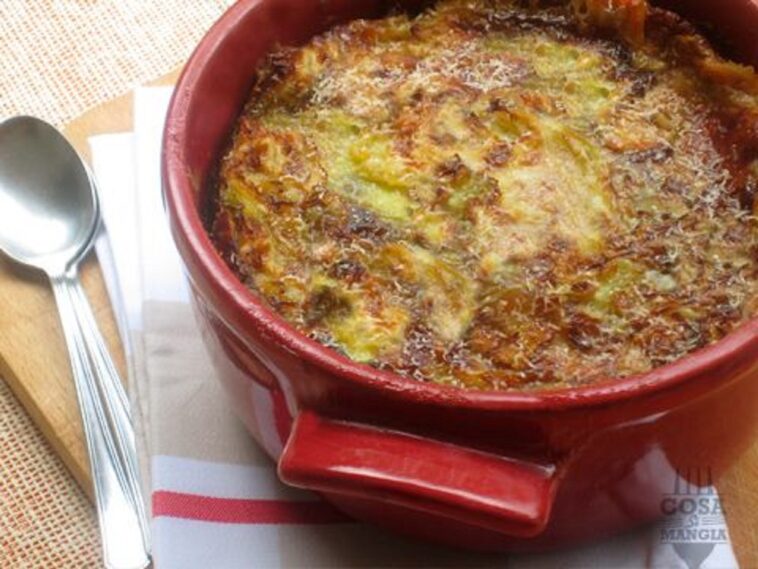 Sopa del Valle de Aosta: receta de invierno con coles de Saboya y queso