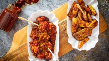 Currywurst: La receta original de la sabrosa comida callejera alemana