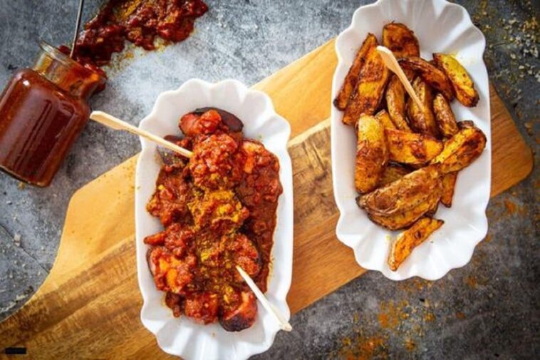 Currywurst: La receta original de la sabrosa comida callejera alemana