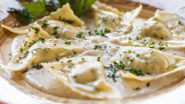 Pansotti: la receta tradicional de pasta rellena de Liguria