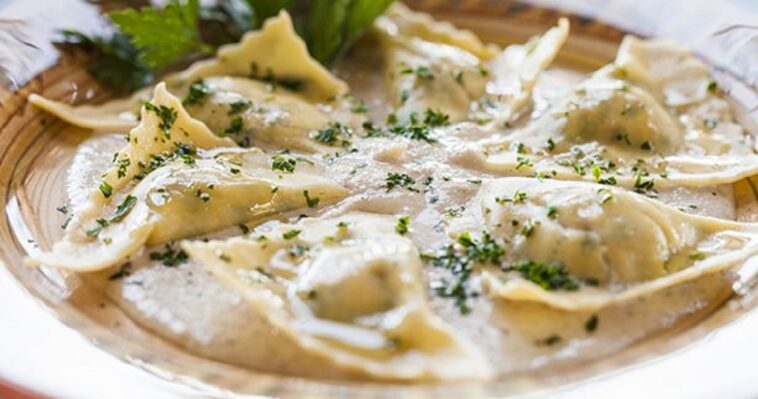 Pansotti: la receta tradicional de pasta rellena de Liguria