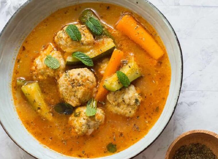 albondigas en caldo