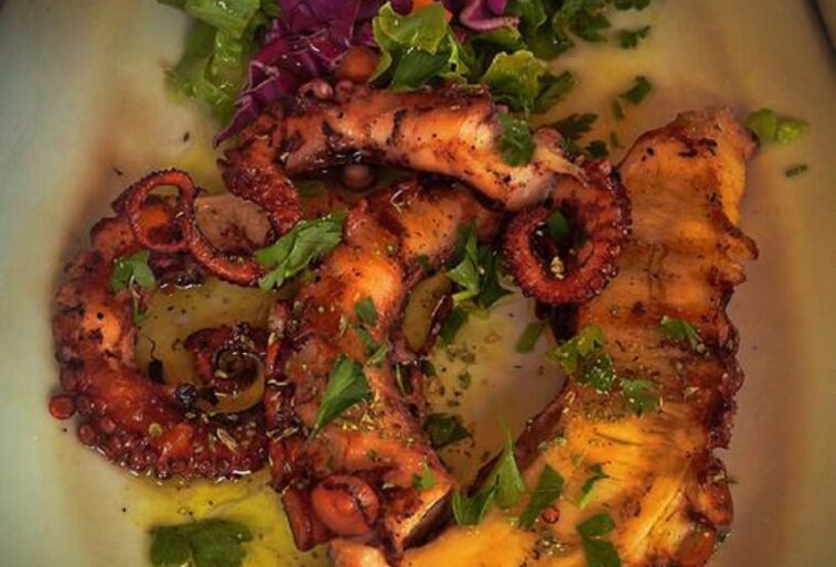 pulpo a la griega